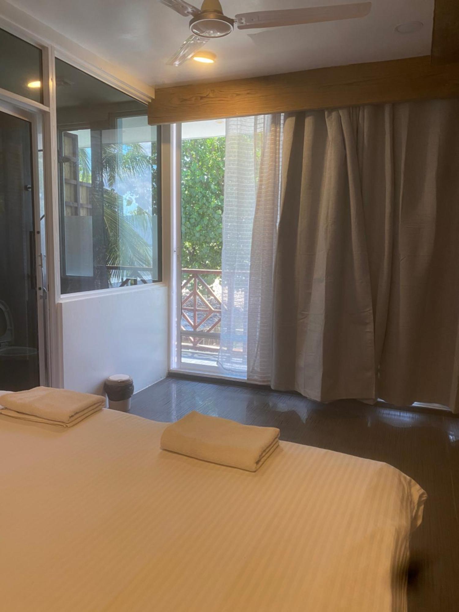 Hotel Elysian Hideaway à Maafushi Extérieur photo